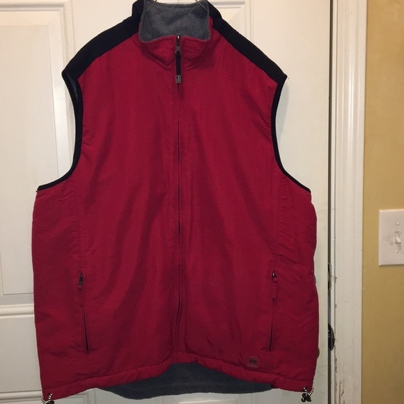 IZod perform X reversible vest - Picture 1 of 6